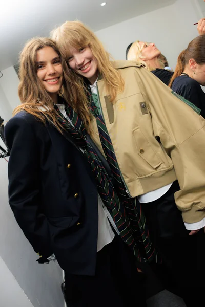 Look 9